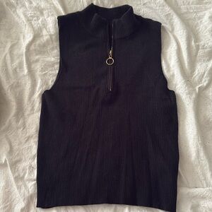 Black mock neck sweater tank, sz S